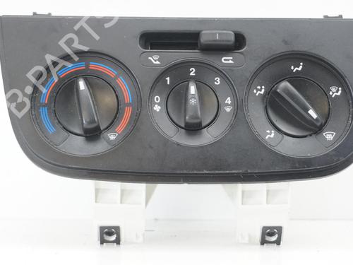 Used Climate control Climate control FIAT QUBO (225_) 1.3 D Multijet (225CXB1A, 225AXB1A, 225CXB11, 225AXB11,... (75 hp) 19729469 19729469