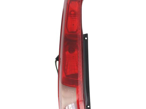 Used Left taillight NISSAN X-TRAIL I (T30) 2.2 dCi 4x4 (136 hp) 29340359