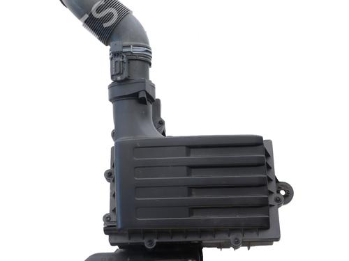 Used Air filter box AUDI A3 Sportback (8VA, 8VF) 40 TFSI quattro (190 hp) 29428430