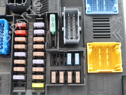 Used Fuse box Fuse box PEUGEOT 308 SW II (LC_, LJ_, LR_, LX_, L4_) 1.2 THP 130 (131 hp) 18176242 18176242