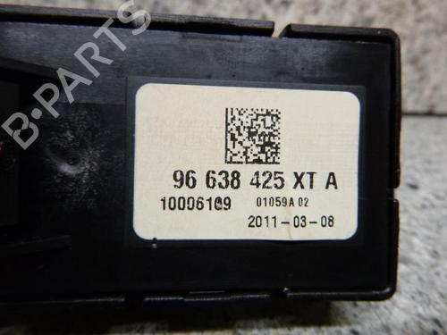 Used Warning switch PEUGEOT 3008 I MPV (0U_) 2.0 HDi 150 / BlueHDi 150 (150 hp) 18174233