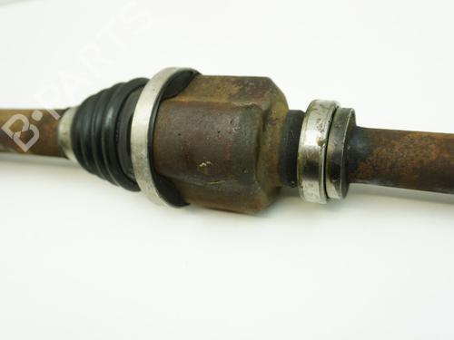 Used Right front driveshaft PEUGEOT 3008 I MPV (0U_) 2.0 HDi Hybrid4 (0URHCA) (200 hp) 18173396