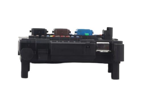 Used Fuse box Fuse box PEUGEOT 3008 II SUV (MC_, MR_, MJ_, M4_) 1.6 BlueHDi 120 (120 hp) 32370888 32370888