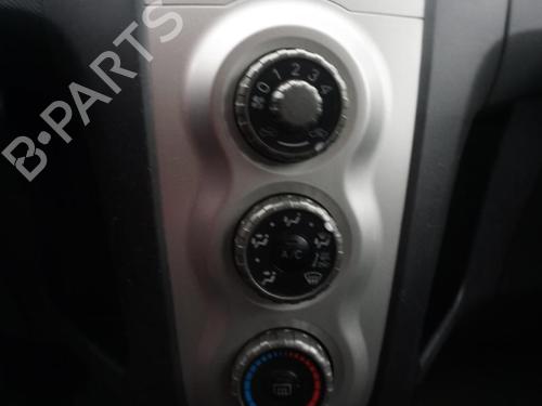 Lampa tylna lewa TOYOTA YARIS (_P9_) 1.3 VVT-i (SCP90_, SCP90R) | BP29919365C34