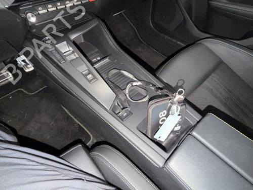 Used Middle console Middle console PEUGEOT 408 II (FP_, F3_, FM_) Hybrid 225 (F3DGYT) (224 hp) 35904750 35904750