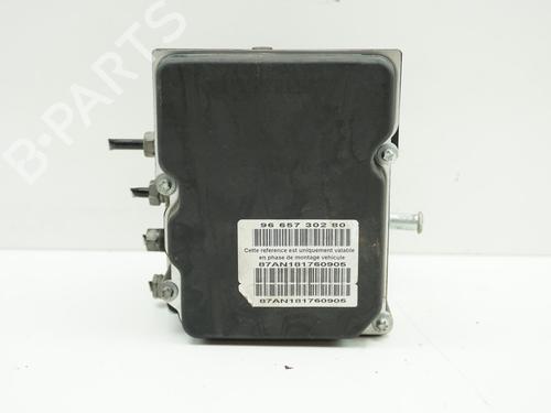 Used ABS pump ABS pump CITROËN C5 III (RD_) 1.6 HDi 110 (RD9HZC) (109 hp) 18172836 18172836