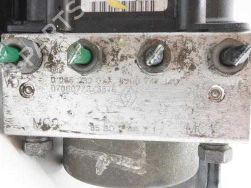 ABS pump RENAULT CLIO III (BR0/1, CR0/1) 1.5 dCi (BR17, CR17) | BP18178313M43