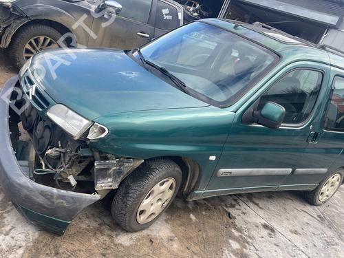 Right headlight CITROËN BERLINGO / BERLINGO FIRST MPV (MF_, GJK_, GFK_) 2.0 HDI 90 (MFRHY) | BP31637093C29