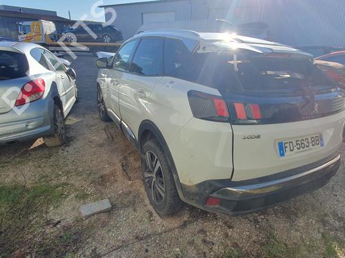 Used Parts PEUGEOT 3008 II SUV (MC_, MR_, MJ_, M4_) 1.6 BlueHDi 120 (120 hp) 4215343