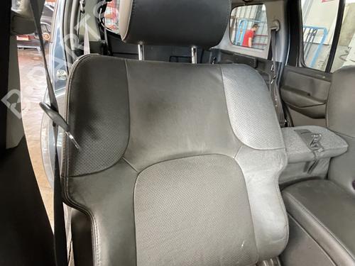Right front seat NISSAN PATHFINDER III (R51) 2.5 dCi 4WD | BP31645965C16 - Image 3