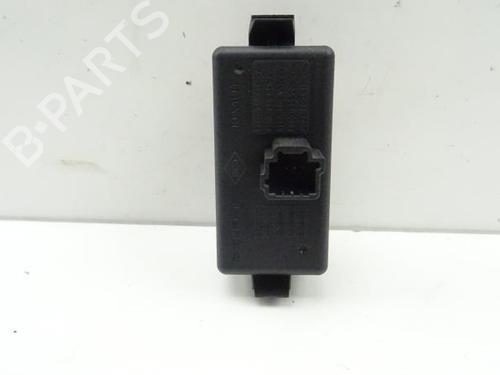 Warning switch RENAULT SCÉNIC III (JZ0/1_) 1.9 dCi (JZ0J, JZ1J, JZ1K, JZ1S) | BP18173572I22 