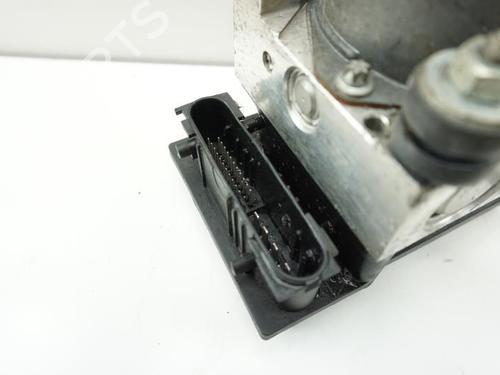 Used ABS pump ABS pump DACIA LOGAN (LS_) 1.4 (LS0A, LS0C, LS0E, LS0G) (75 hp) 18197444 18197444