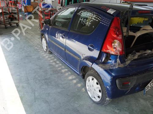 Left front door PEUGEOT 107 (PM_, PN_) 1.4 HDi | BP18196994C2