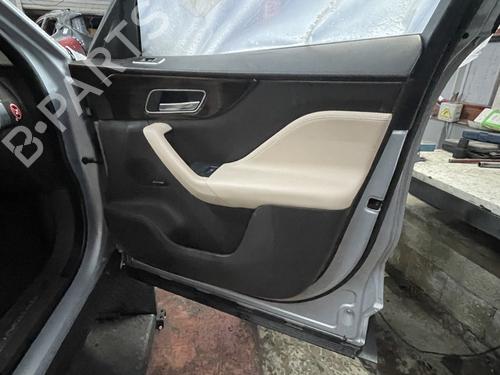 Høyre frontpanel JAGUAR F-PACE (X761) 3.0 SDV6 AWD (300 hp) 23763837
