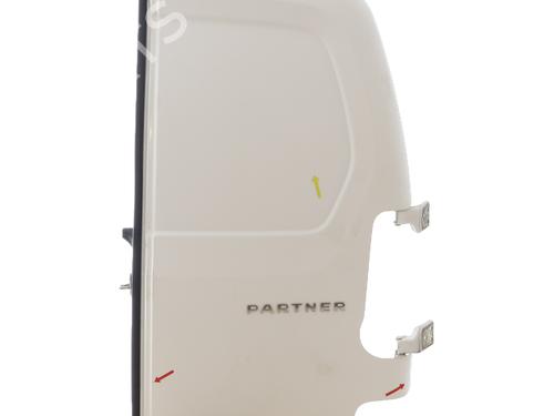 Używane Klapa tylna prawa PEUGEOT PARTNER Box Body/MPV 1.6 HDi (75 hp) 30738381