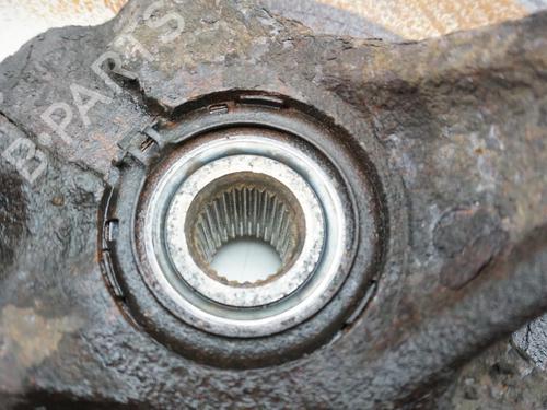Left front steering knuckle NISSAN PRIMASTAR Van (X83) 2.0 dCi 115 | BP18195840M25 