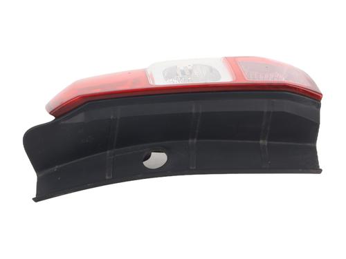 right-taillight-dacia-duster-hs_-2010-2011-2012-2013-2014-2015-2016-2017-2018-36440789 main image