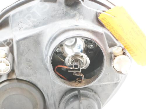 Right headlight VW POLO IV (9N_, 9A_) 1.2 12V | BP18177290C29 