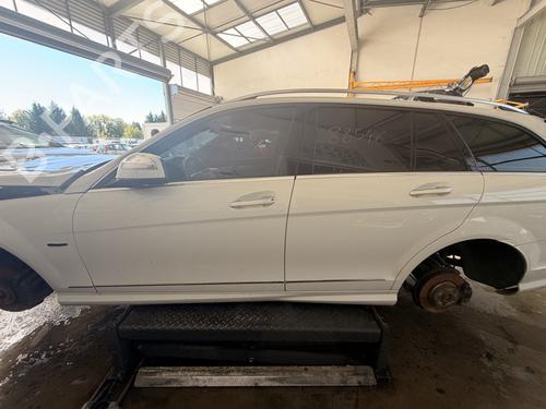Used Left front door Left front door 38925276 38925276