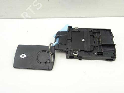 Card reader RENAULT SCÉNIC III (JZ0/1_) 1.9 dCi (JZ0J, JZ1J, JZ1K, JZ1S) | BP18173574E4