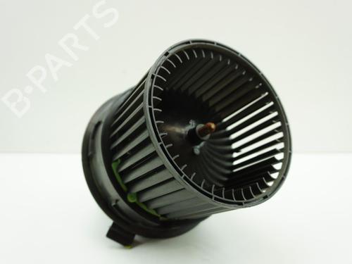 Heater blower motor DACIA DUSTER (HM_) 1.3 TCe 130 4x4 (HMMF) | BP18189089M62 