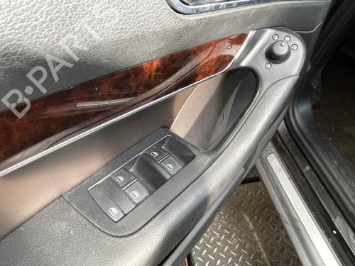 Venstre fortil elrude kontakt AUDI A6 Allroad C6 (4FH) 3.0 TDI quattro (233 hp) 32731410