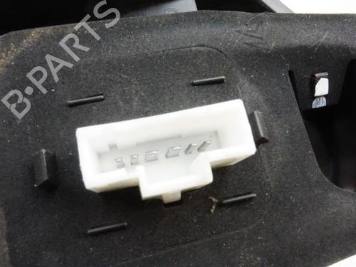 Used Lamp holder CITROËN C3 II (SC_) 1.0 VTi 68 (68 hp) 22072203