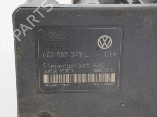 Used ABS pump VW POLO IV (9N_, 9A_) 1.2 12V (64 hp) 18197057