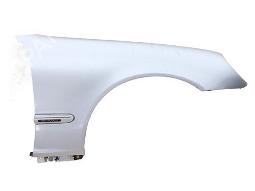 Used Right front fenders MERCEDES-BENZ C-CLASS (W203) C 270 CDI (203.016) (170 hp) 19730485