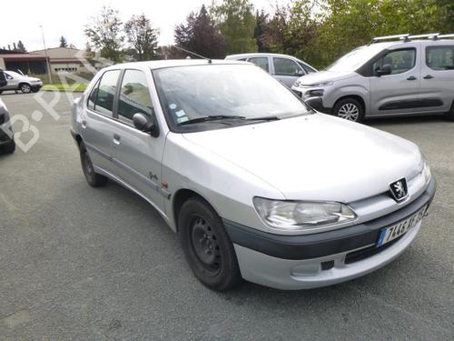 Left headlight PEUGEOT 306 (7B, N3, N5) 1.9 SRDT | BP18193378C28 