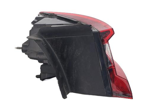 right-taillight-renault-megane-iv-hatchback-b9amn_-2015-28497115 main image