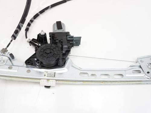 Rudehejsemekanisme Højre foran RENAULT MEGANE IV Hatchback (B9A/M/N_) 1.2 TCe 130 (B9MR) | BP18195697C23 