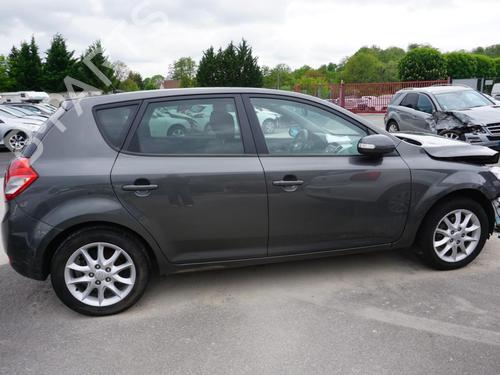 Armlæn KIA CEE'D Hatchback (ED) 1.6 CRDi 115 | BP22072337I20 - Image 15