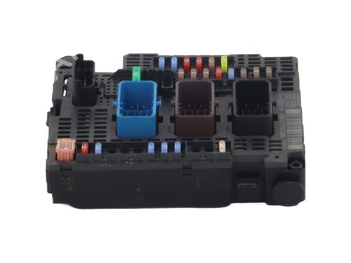 Fuse box PEUGEOT 3008 II SUV (MC_, MR_, MJ_, M4_) 1.6 BlueHDi 120 | BP32370888E1