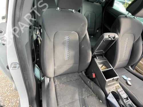 Sæde højre fortil HYUNDAI TUCSON (TL, TLE) 1.7 CRDi (141 hp) 22074501