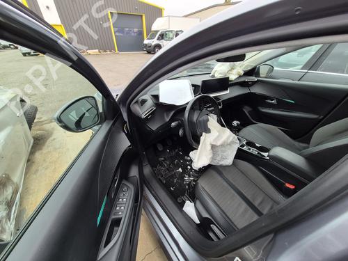 Brugte PEUGEOT 208 II (UB_, UP_, UW_, UJ_) 1.2 PureTech 100 (101 hp) 4351290