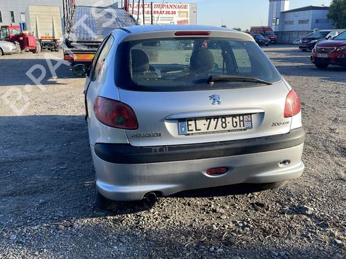 Używane części PEUGEOT 206 Hatchback (2A/C) 1.4 HDi eco 70 (68 hp) 4366794