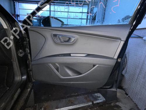 Guarnecido delantero derecho SEAT LEON (5F1) 2.0 TDI (184 hp) 31299718