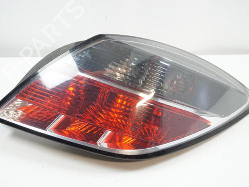 Høyre baklys OPEL ASTRA H GTC (A04) 1.9 CDTi (L08) (150 hp) 18181571