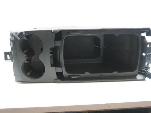 Used Middle console CITROËN C5 AIRCROSS (A_) 1.5 BlueHDi 130 (ACYHZJ, ACYHZR) (131 hp) 25268159