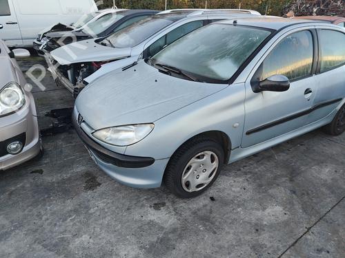 Left headlight PEUGEOT 206 Hatchback (2A/C) 1.4 i | BP31025573C28
