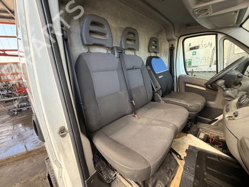 Right front seat PEUGEOT BOXER Van 2.2 HDi 100 | BP39111331C16 - Image 3