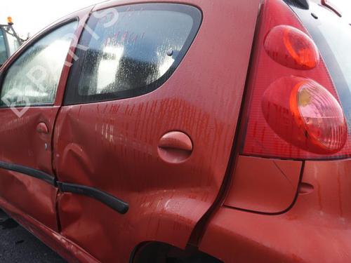 Right front window switch PEUGEOT 107 (PM_, PN_) 1.0 | BP18181885I26 