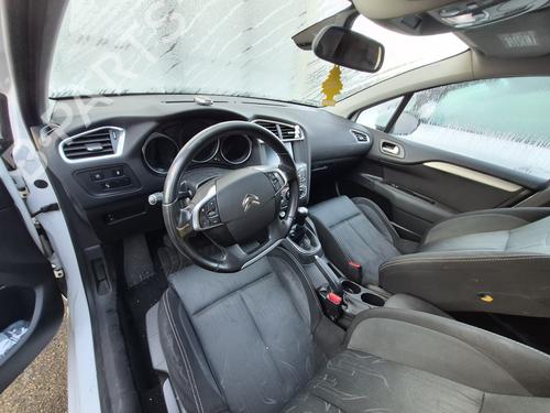 Brugte CITROËN C4 II (NC_) 1.6 HDi 115 (114 hp) 4389545