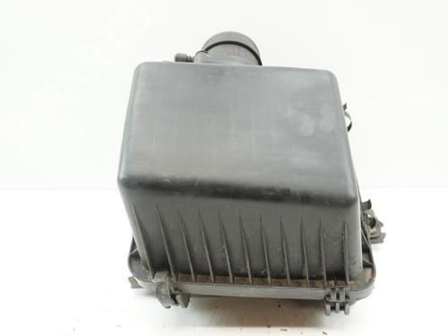 Used Air filter box KIA SORENTO I (JC) 2.5 CRDi 4WD (140 hp) 18187473
