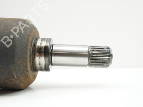 Used Left front driveshaft PEUGEOT 306 Hatchback (7A, 7C, N3, N5) 1.9 D (68 hp) 18181770