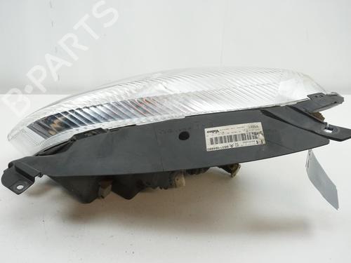 Right headlight CITROËN XSARA PICASSO (N68) 2.0 HDi | BP18172241C29 