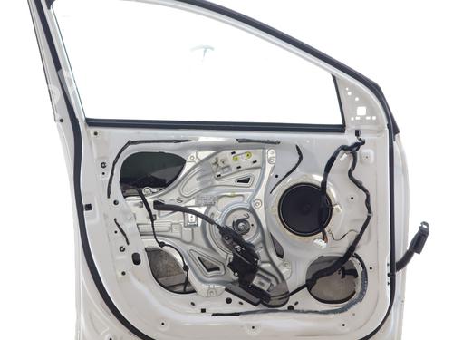 Left front door HYUNDAI ix35 (LM, EL, ELH) 1.6 | BP29474385C2 