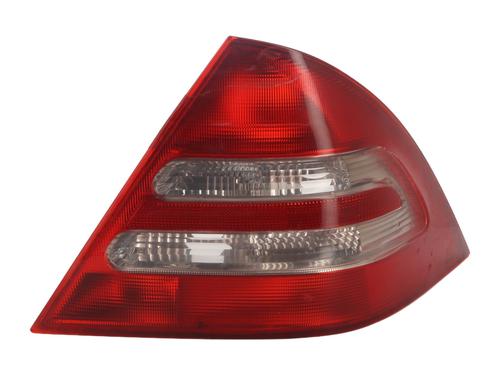 Used Right taillight MERCEDES-BENZ C-CLASS (W203) C 200 CDI (203.004) (116 hp) 32174644