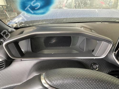 Kombiinstrument PEUGEOT 2008 II (UD_, US_, UY_, UJ_, UR_, UC_) e-2008 (UKZKXZ) (136 hp) 21054184